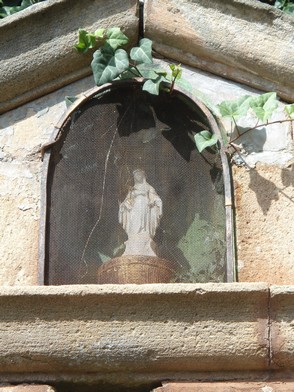 Fontaine avec niche Bournac