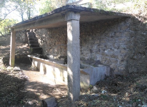 Le lavoir de Vailhauzy 12400