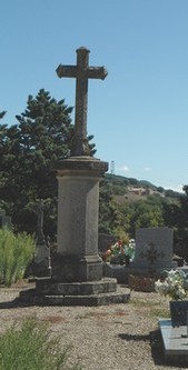 Le Cambon 12400 croix cimetière