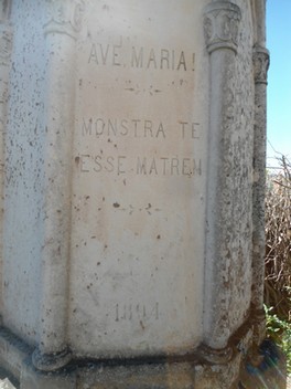 Le Cambon 12400 socle vierge église