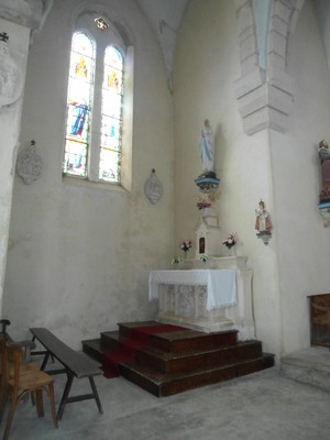St Etienne de Naucoulès 12400 église autel latéral gauche