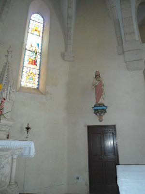 St Etienne de Naucoulès 12400 église autel principal d