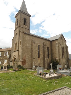 St Etienne de Naucoulès 12400 église cimetière 2