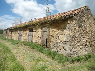 St Etienne de Naucoulès 12400 ruines