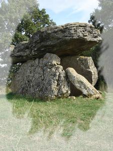 Tiergues dolmen 2