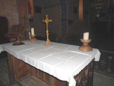Vailhauzy autel secondaire
