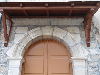 Vendeloves 12400 église porte