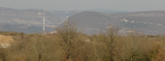 Viaduc vu de tiergues